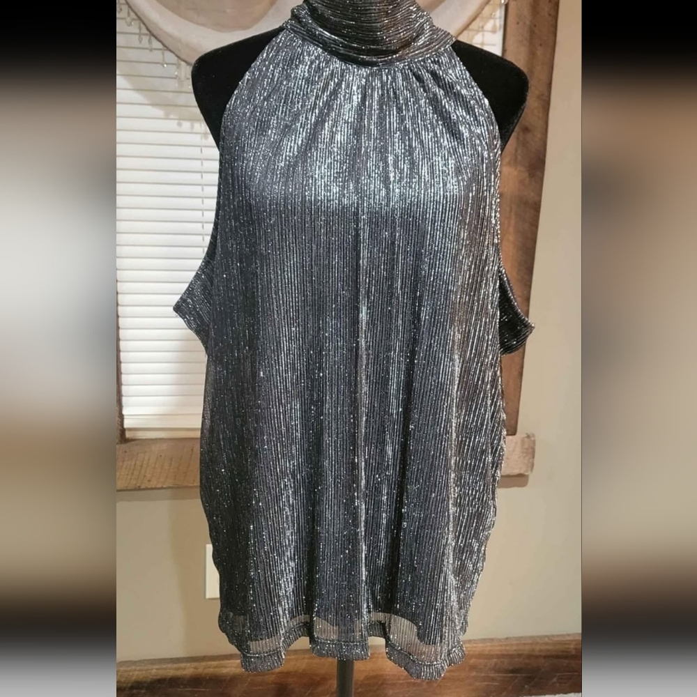 Nine West Silver Sleeveless Pleated Tunic
